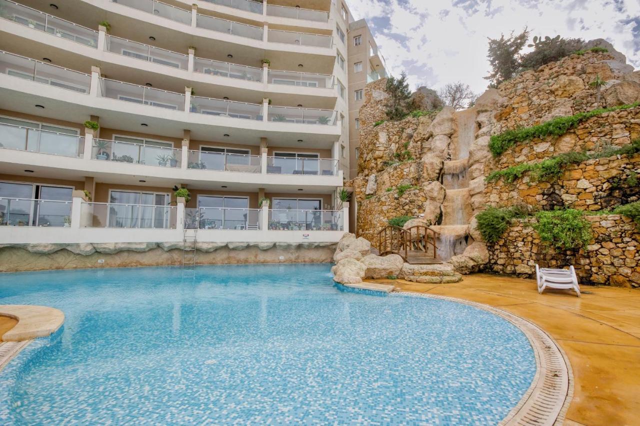 Apartment With Pool-Hosted By Sweetstay Zebbug  Экстерьер фото