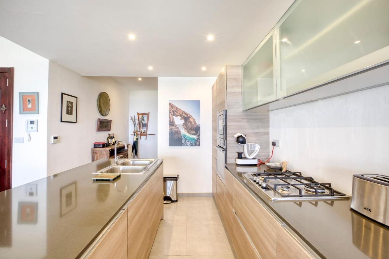 Apartment With Pool-Hosted By Sweetstay Zebbug  Экстерьер фото