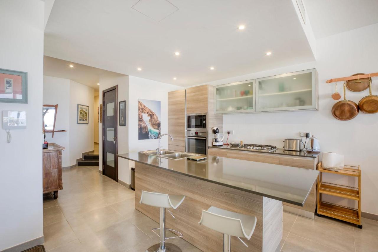 Apartment With Pool-Hosted By Sweetstay Zebbug  Экстерьер фото